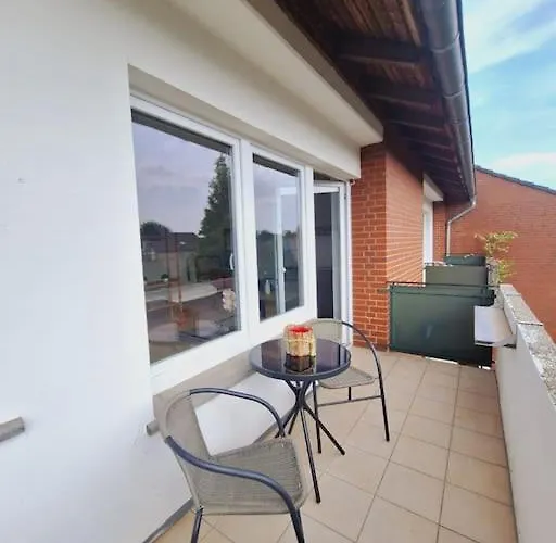 Zentrale 1 In شقة